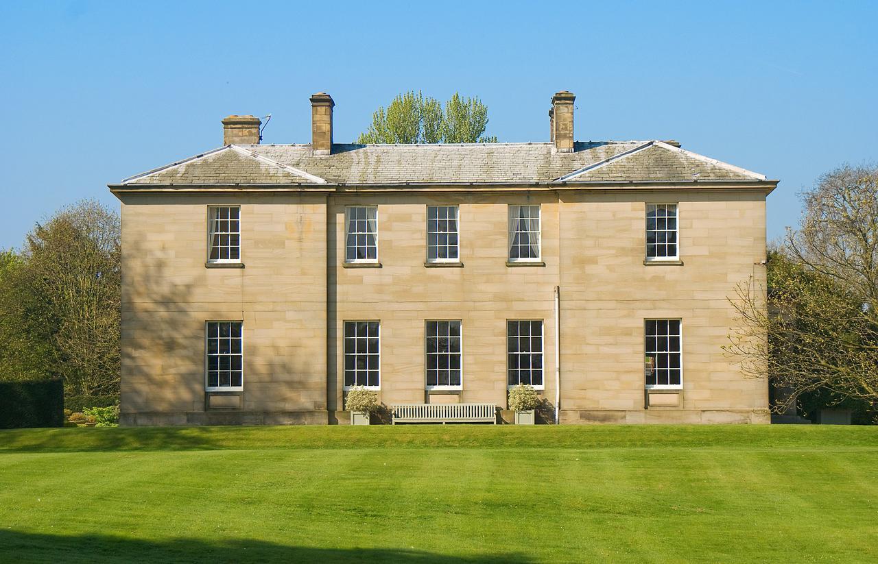 Saltmarshe Hall Экстерьер фото